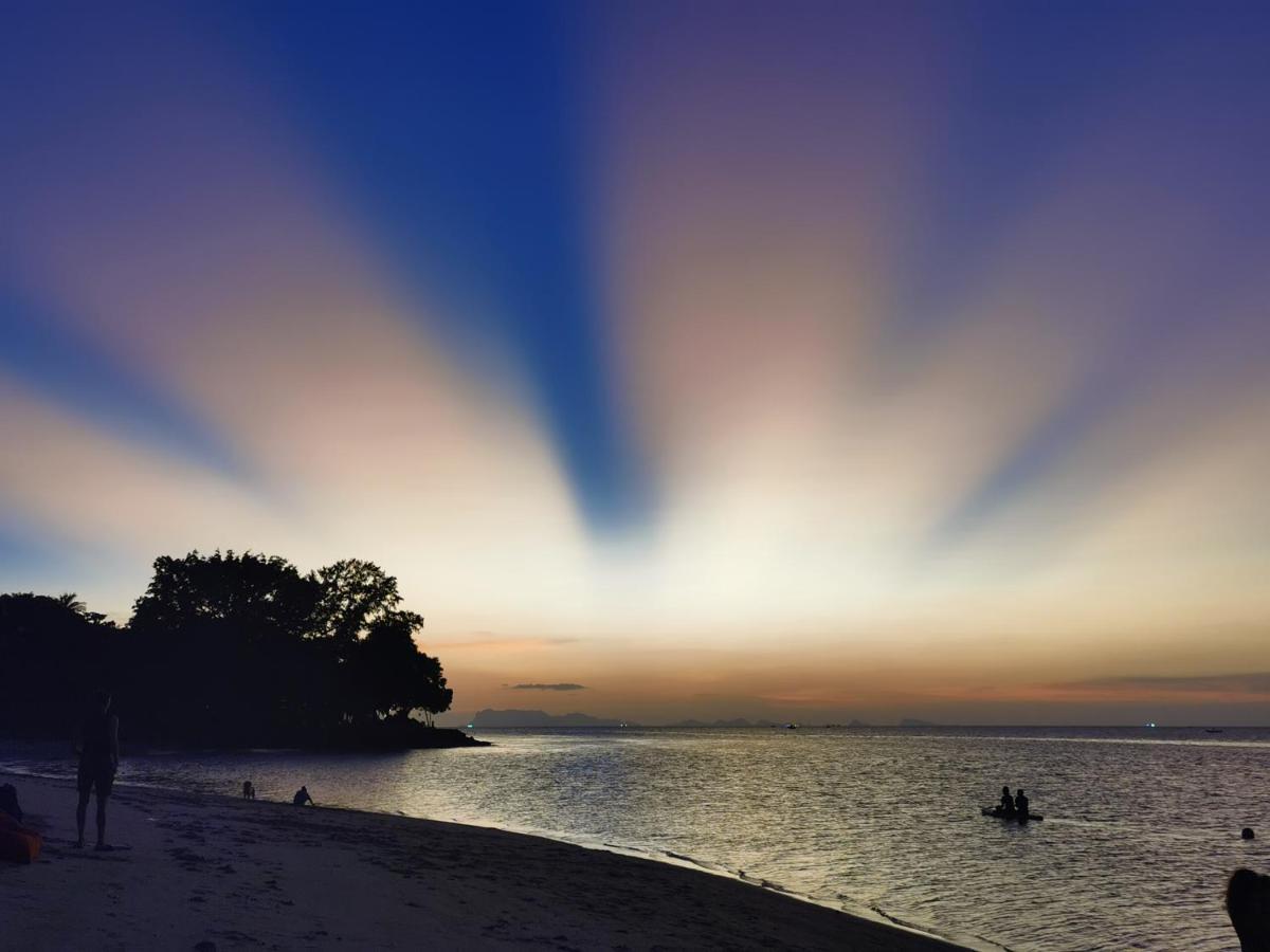 Ban Bang Po Coco Sunset Beach מראה חיצוני תמונה