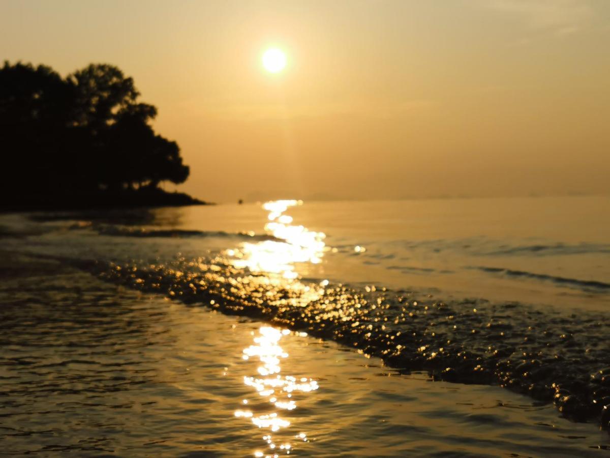 Ban Bang Po Coco Sunset Beach מראה חיצוני תמונה